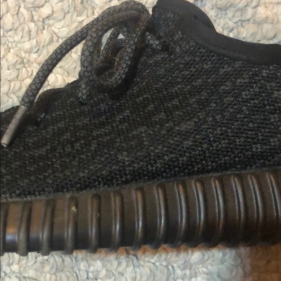 ❣️SOLD❣️Yeezy Adidas 350 Boost in Pirate Black - Picture 4 of 8